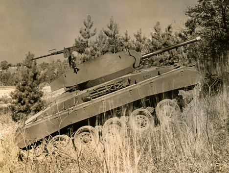    <nobr>M-24</nobr> Chaffee    Cadillac V8    Hydra-matic.