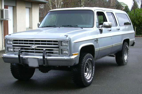       , Chevrolet Suburban.