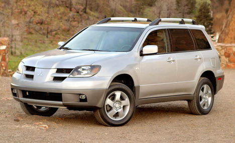      .  ,        Mitsubishi Outlander      .