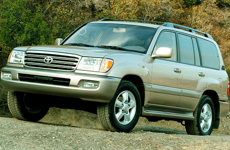 Toyota Land Cruiser 100.