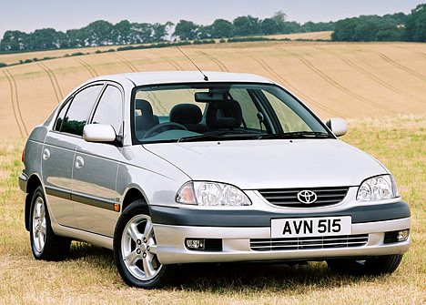 Toyota Avensis.